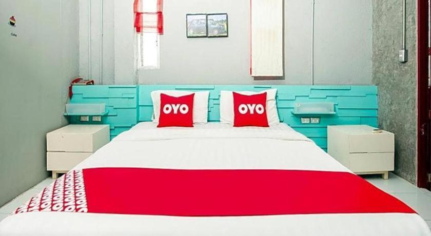 Oyo 292 The Oddy Hip Hotel Patong Exterior foto